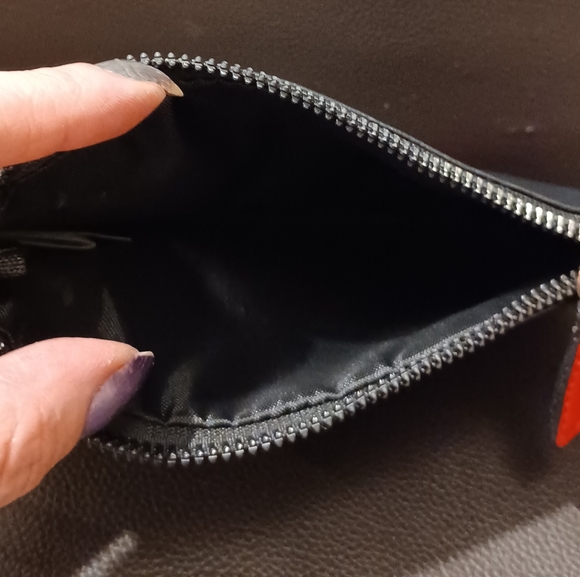 DISNEY MINNIE MOUSE WRISTLET TRAVEL MAKEUP POUCH S - Picture 6 of 6